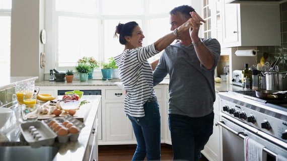 homepage-dancing-couple